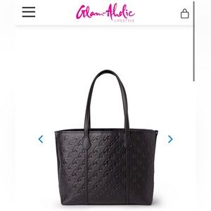 Glamaholic Lifestyle Monogram Sleek Tote Matte Black x Black